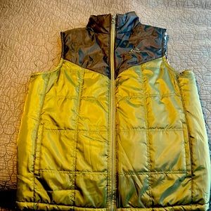 Realtree Green and Camouflage Reversible Vest